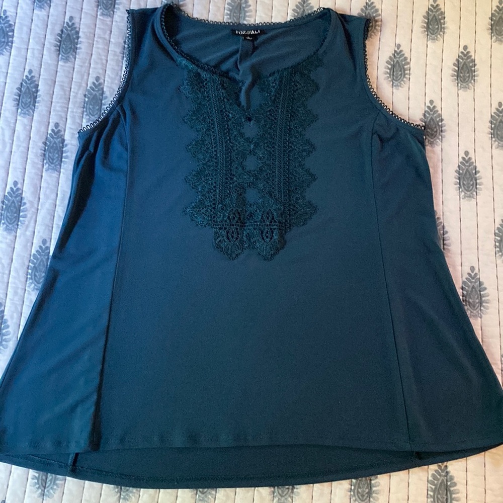Roz&Ali dark blue Large sleeveless top preowned